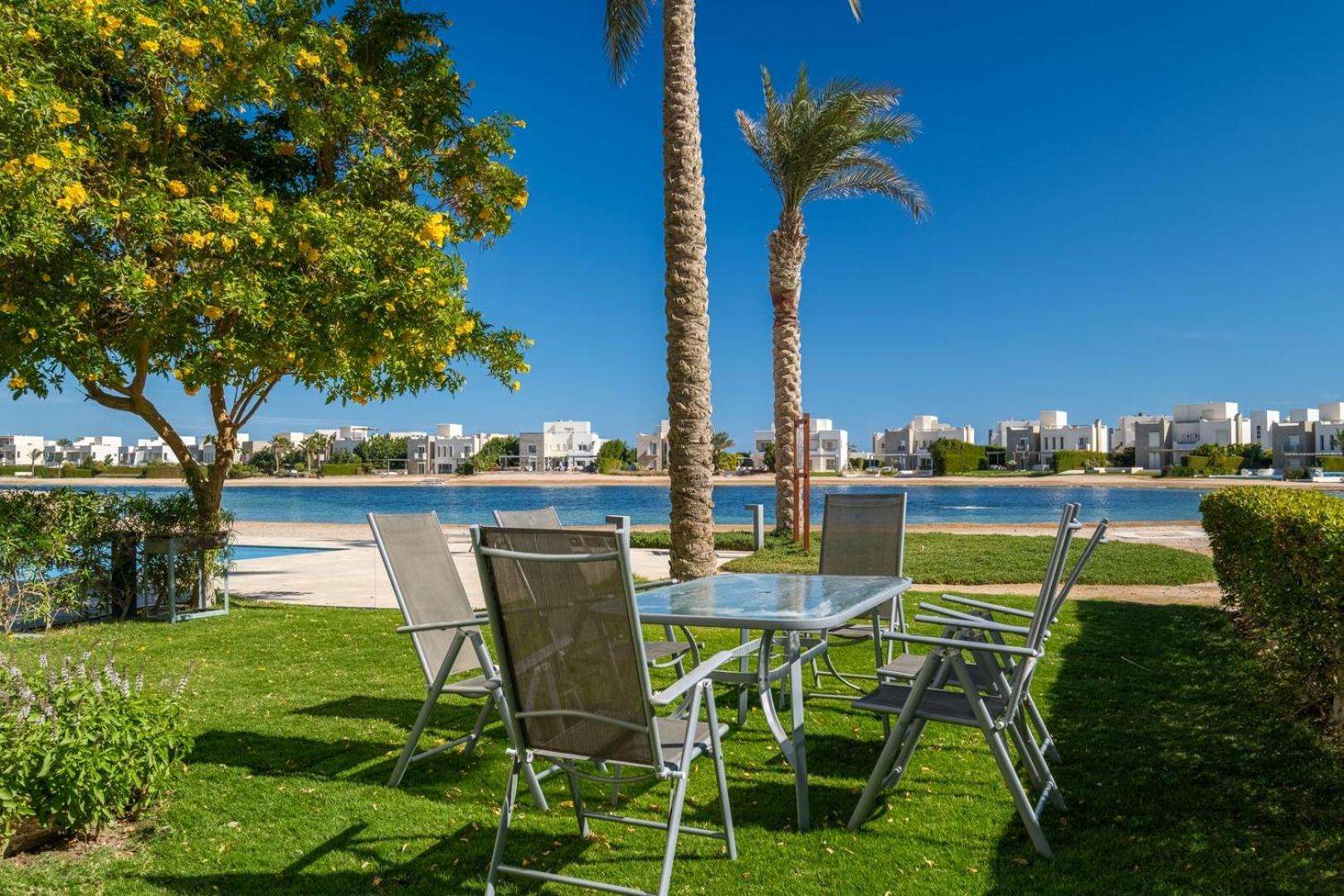 Premium Location 2 Bdr Ground Floor Joubal * Hurghada