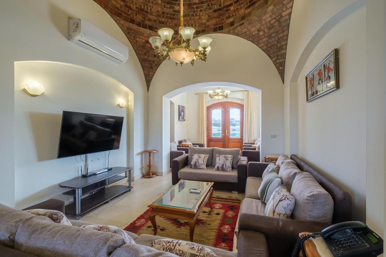 Serene 4bdr Villa: Your Cozy Away From Ferienhaus Hurghada