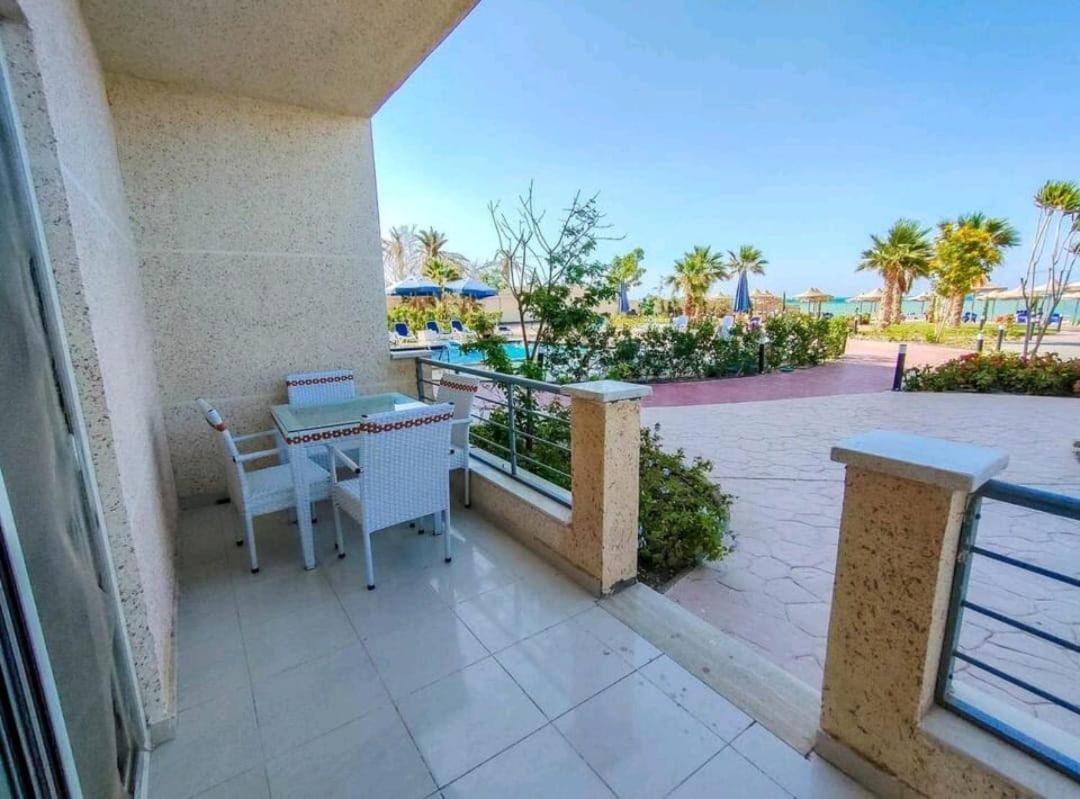 2bed Beachfront On-the-beach Apartment Hurghada
