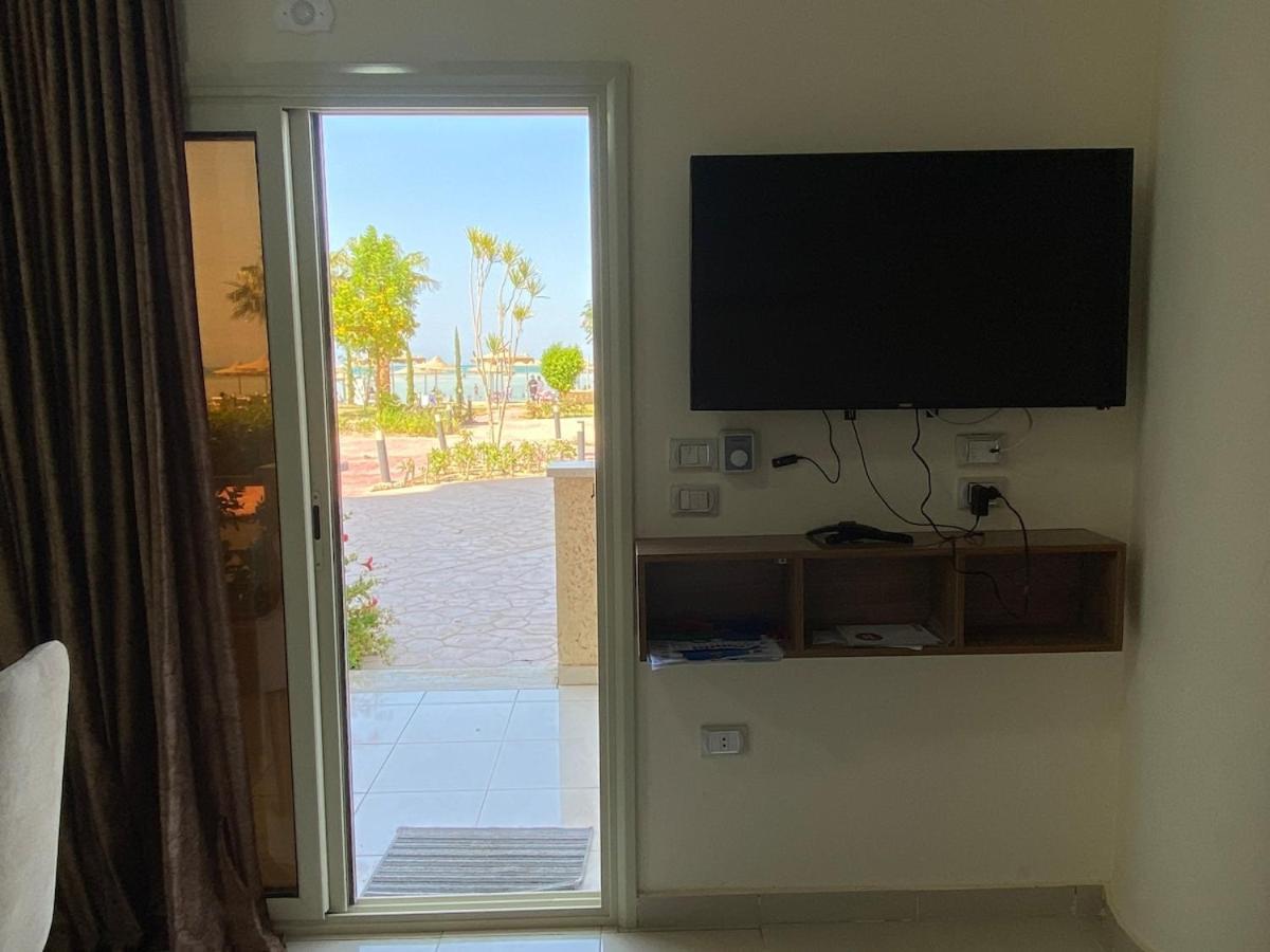 2bed Beachfront On-the-beach Apartment Hurghada