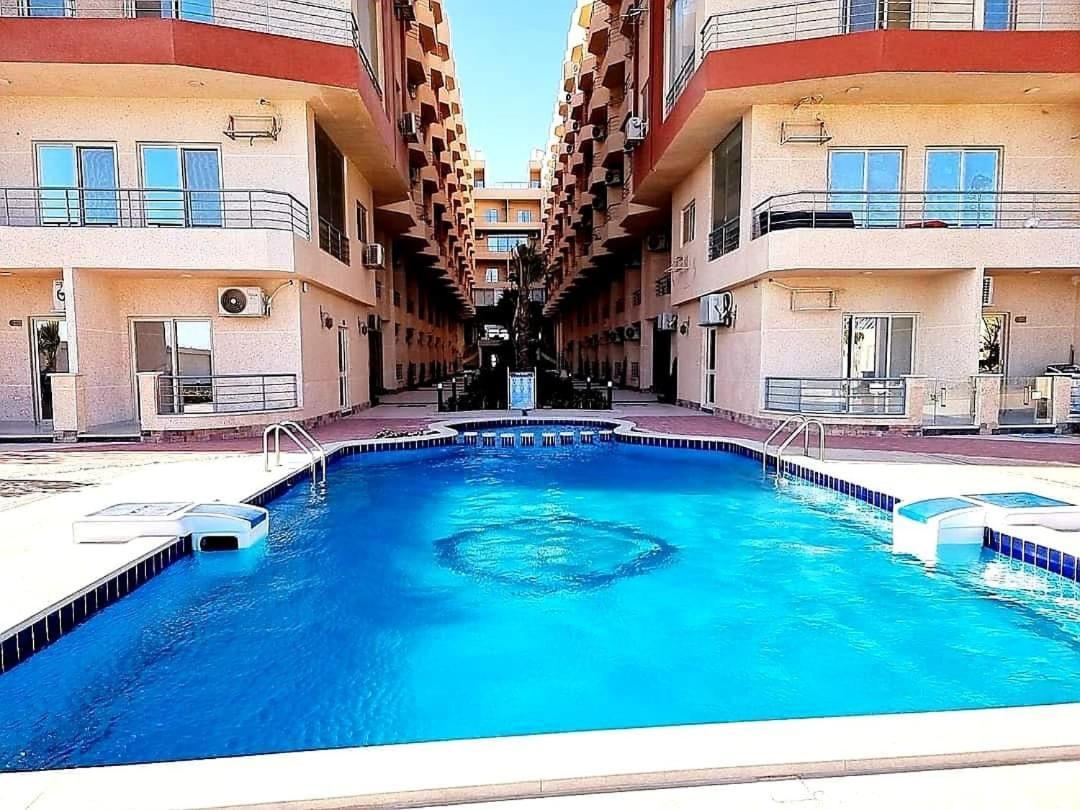 2bed Beachfront On-the-beach Apartment Hurghada