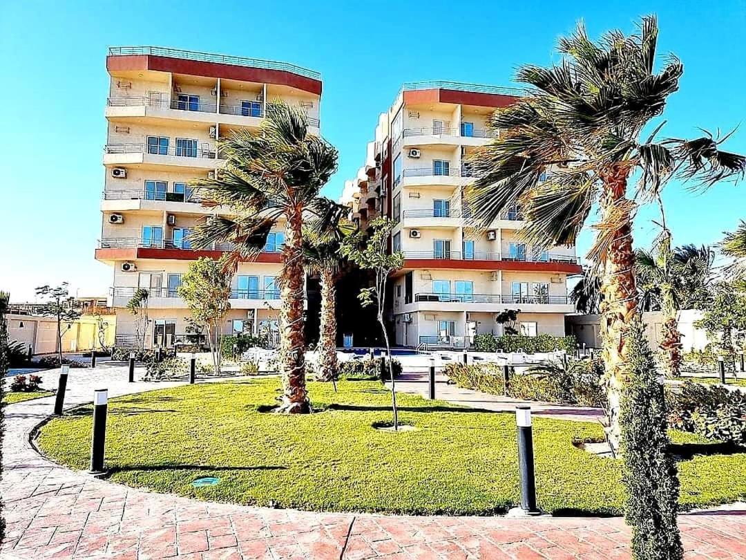 2bed Beachfront On-the-beach Apartment
