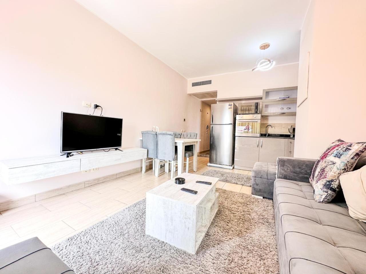 Aldau Heights Modern Brand New *