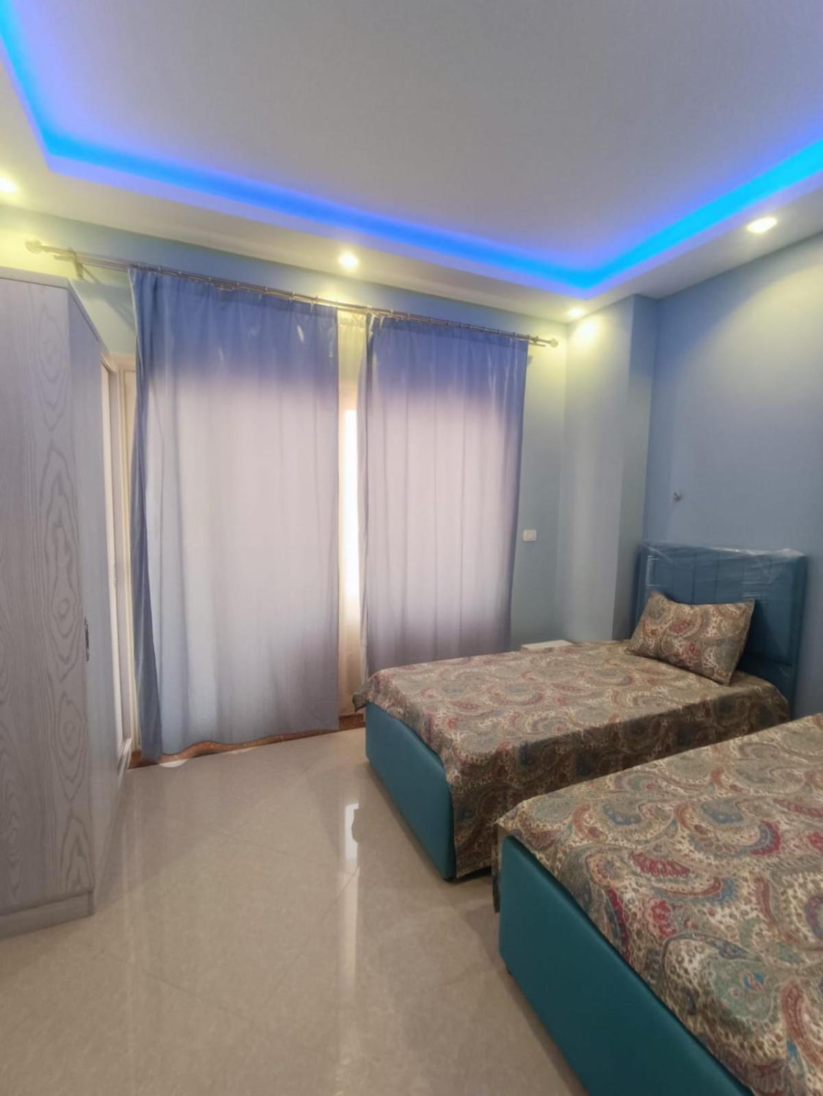 Apartment Beachfront Cozy Flat 10 Minutes From Air Port, Free Wifi *