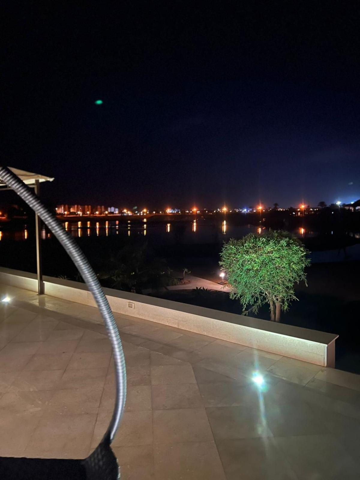 Lovely 2 Bedrooms Groundfloor Apartment