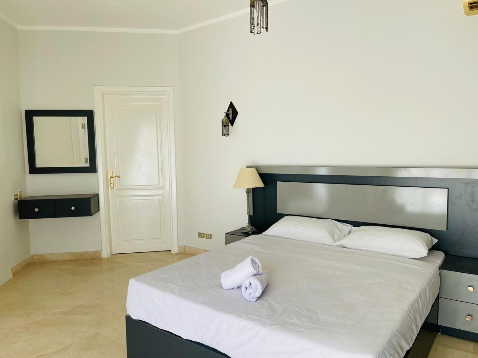 Villa 6 Bedroom In El-gouna