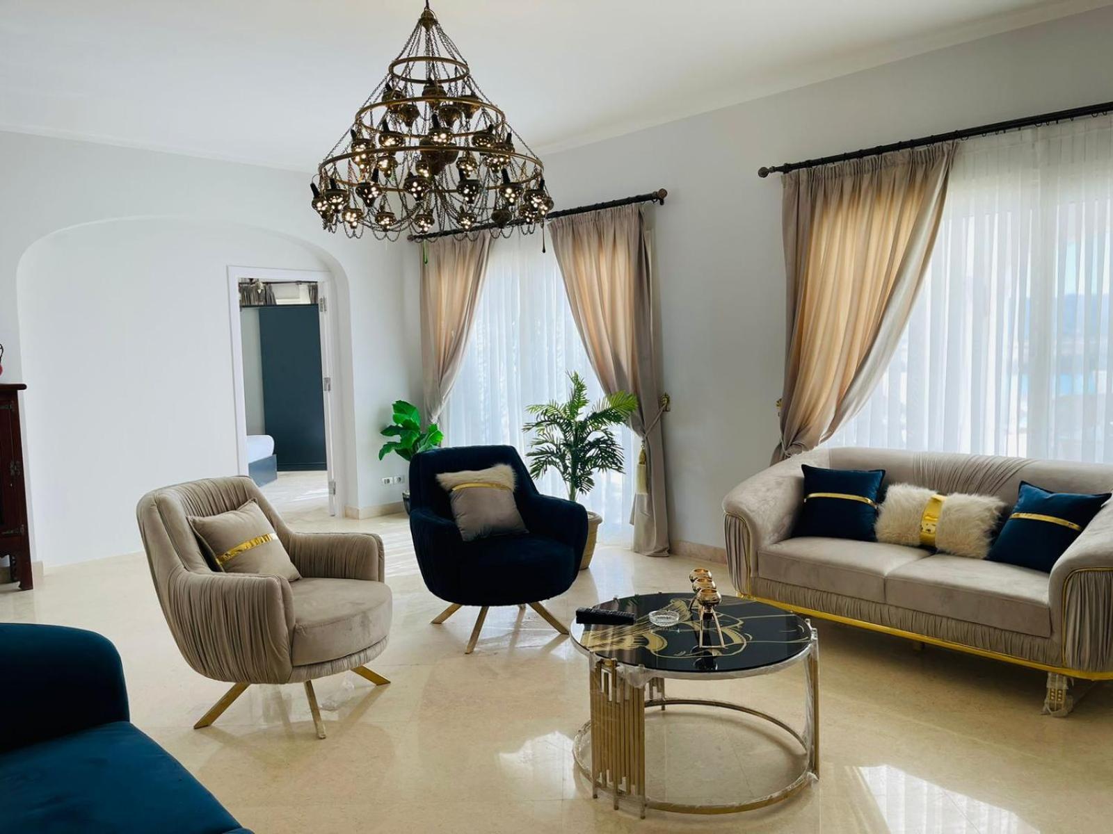 6 Bedroom In El-gouna *
