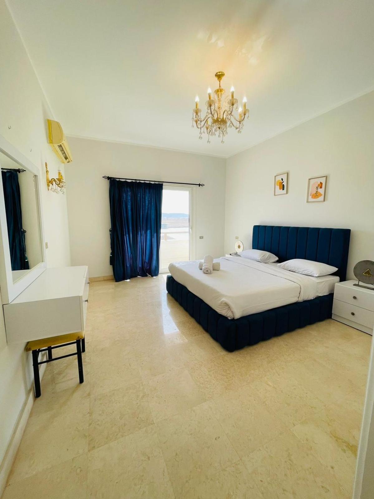 Villa 6 Bedroom In El-gouna
