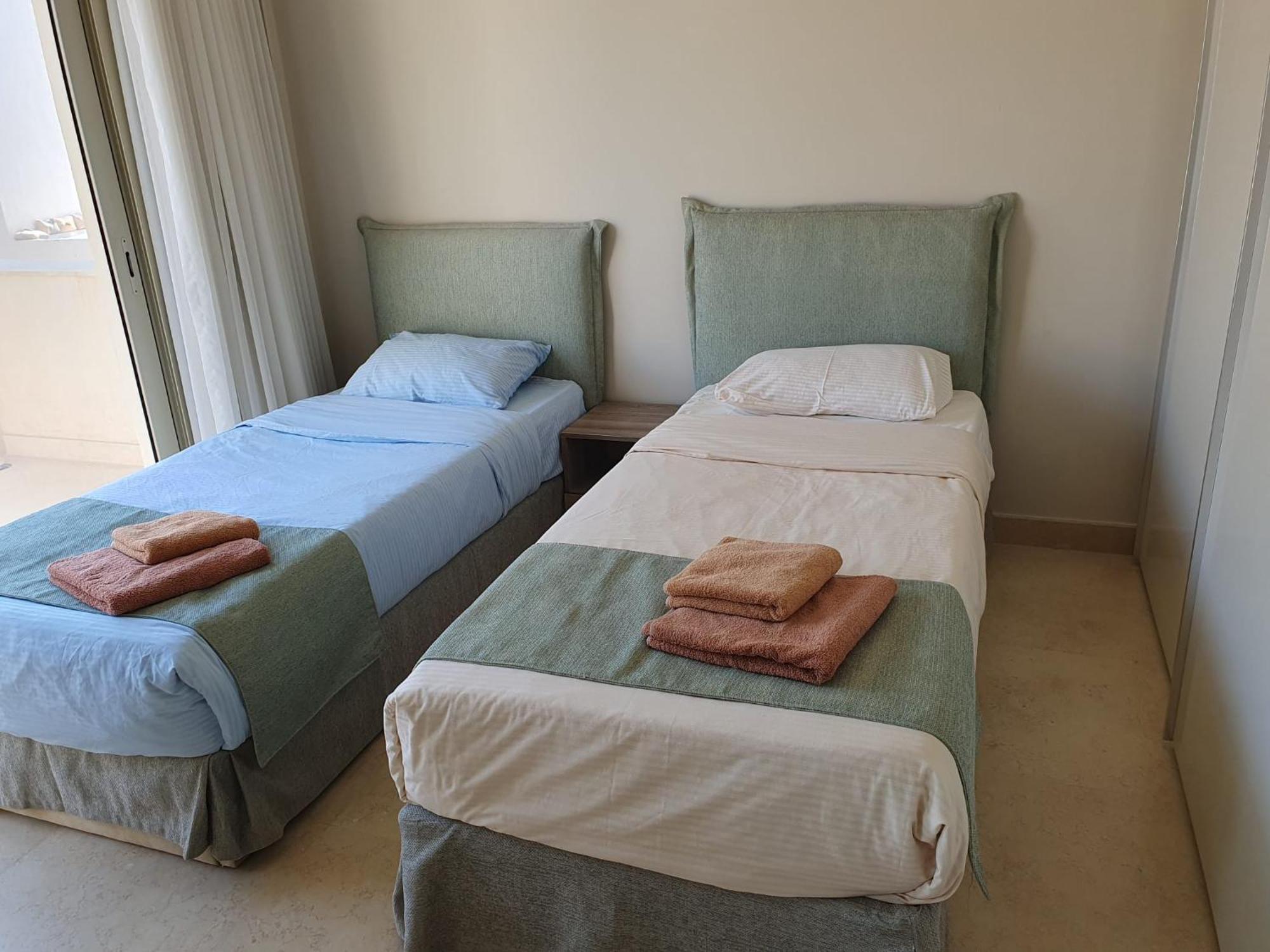 Mangroovy 2br With Roof Hurghada