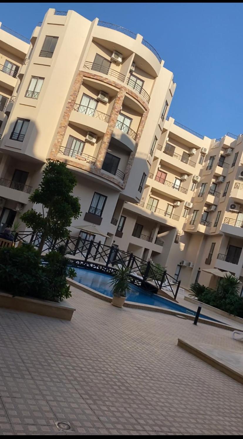 Aqua Tropical Resort- * Hurghada