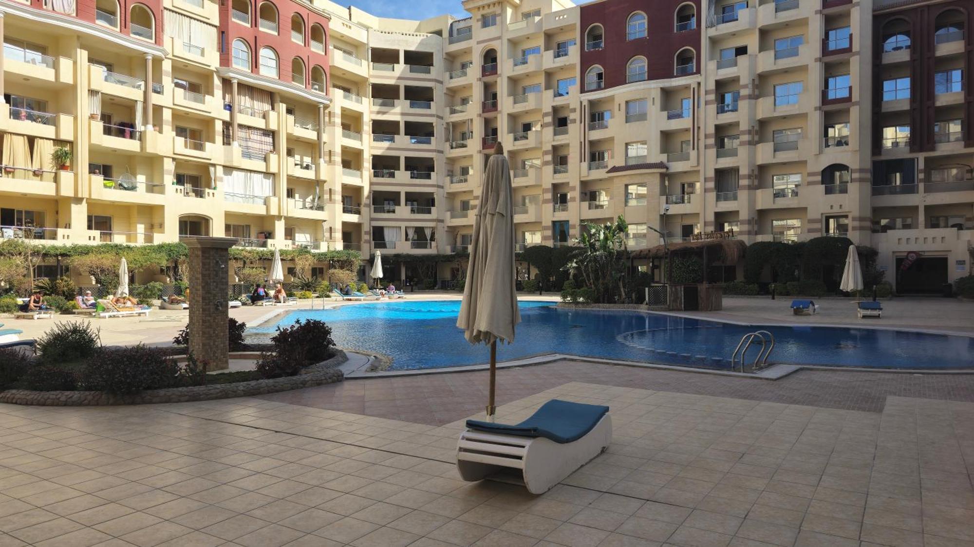 Dive Pool *