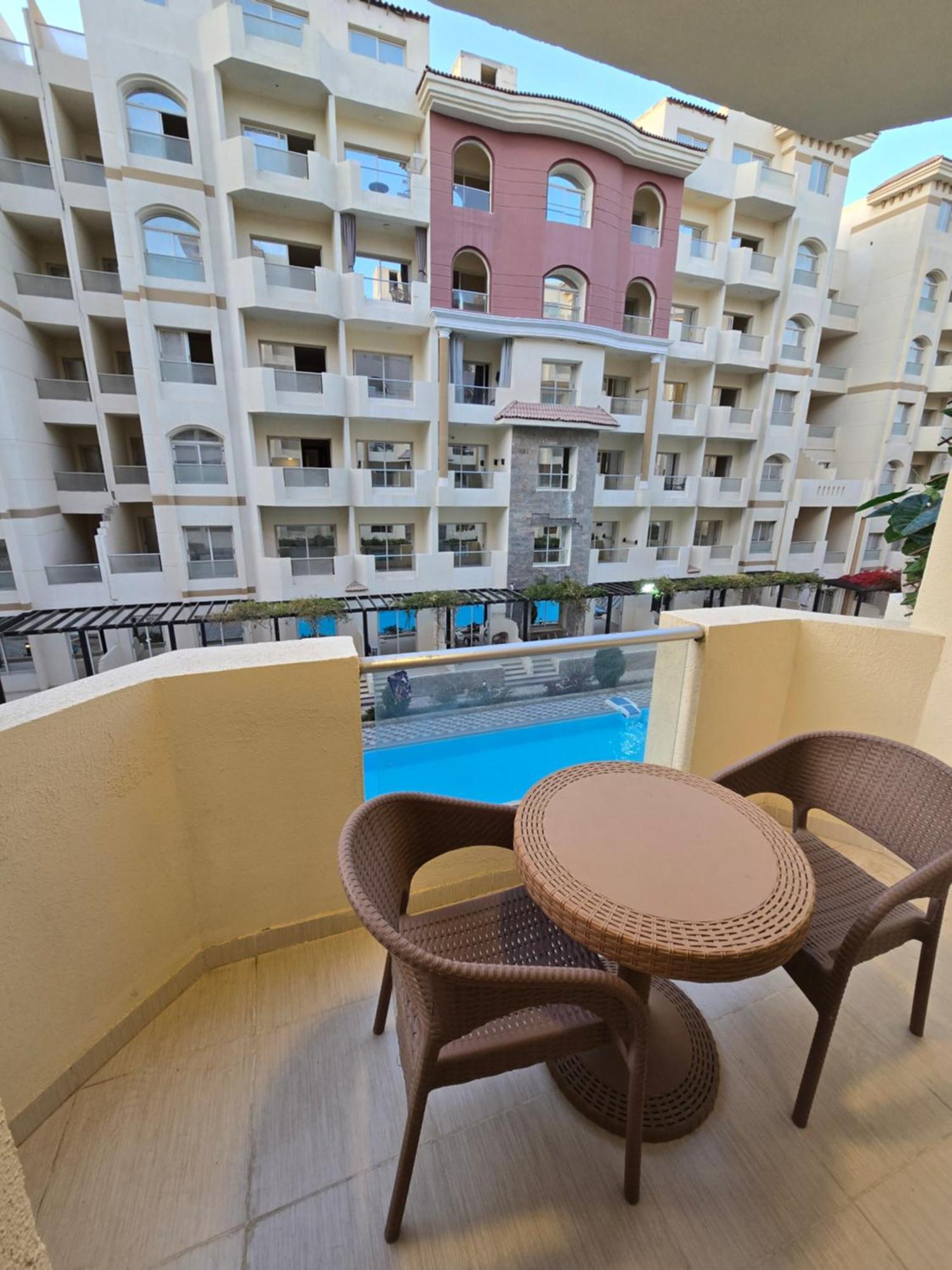 Florenza Khamsin Aparthotel