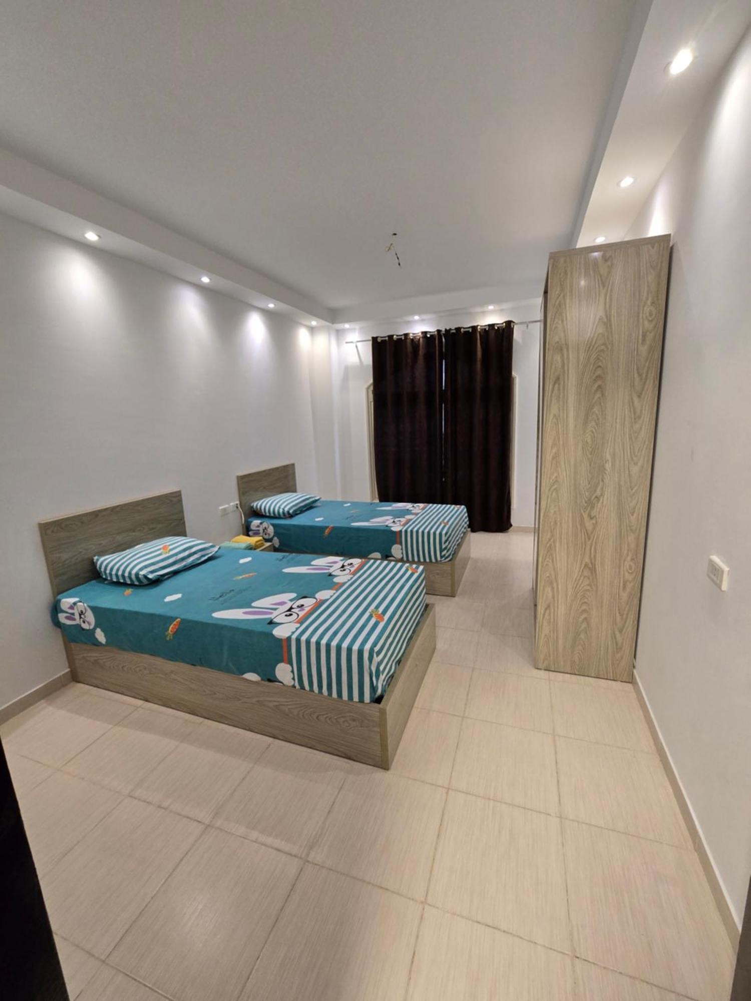 Florenza Khamsin Aparthotel