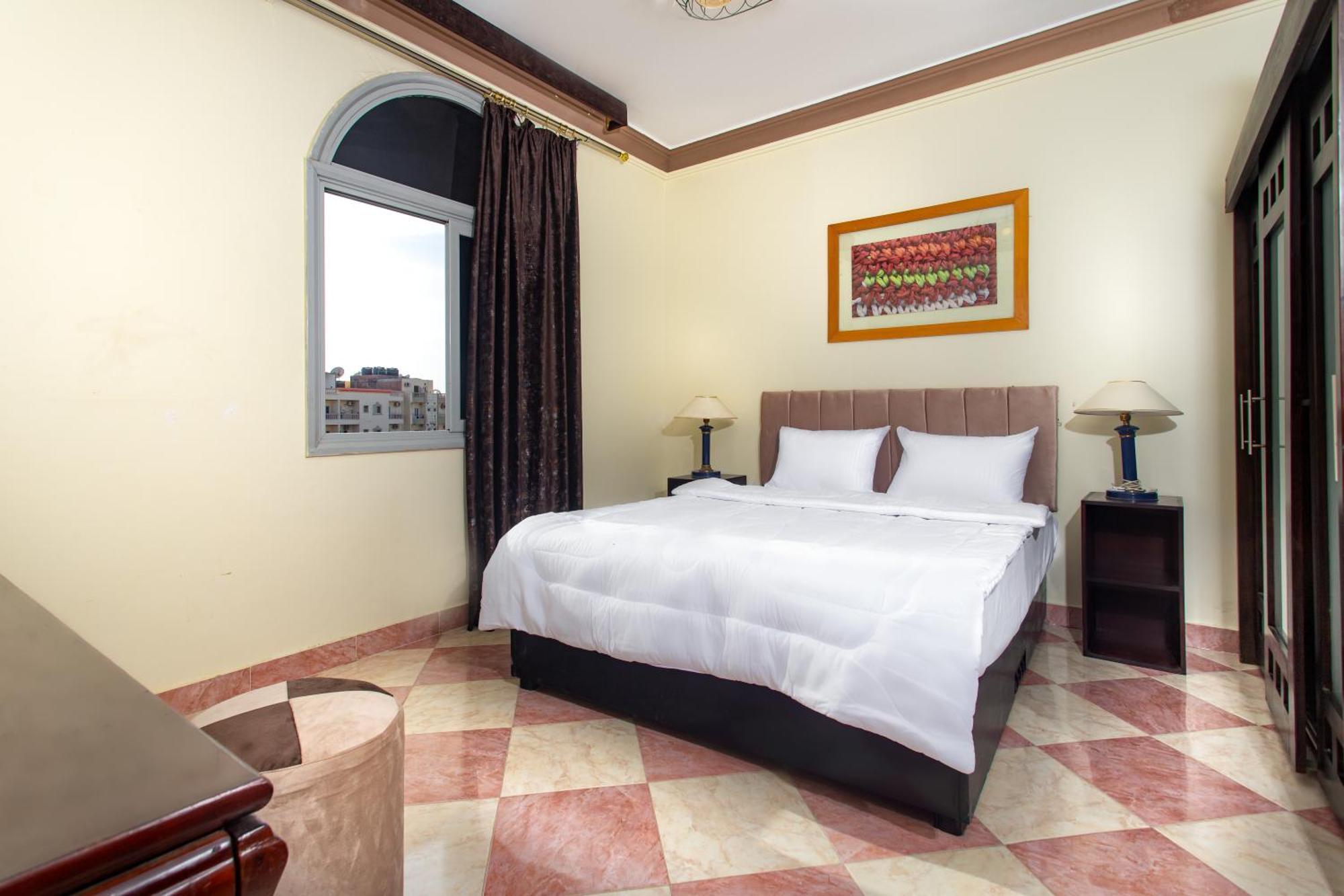Aparthotel The Arena *