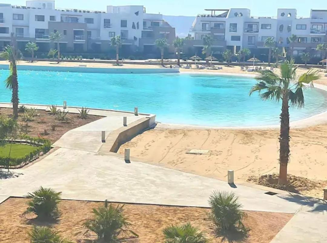 Apartment Spacious 2 Bd With Crystal Lagoon Access In Gouna