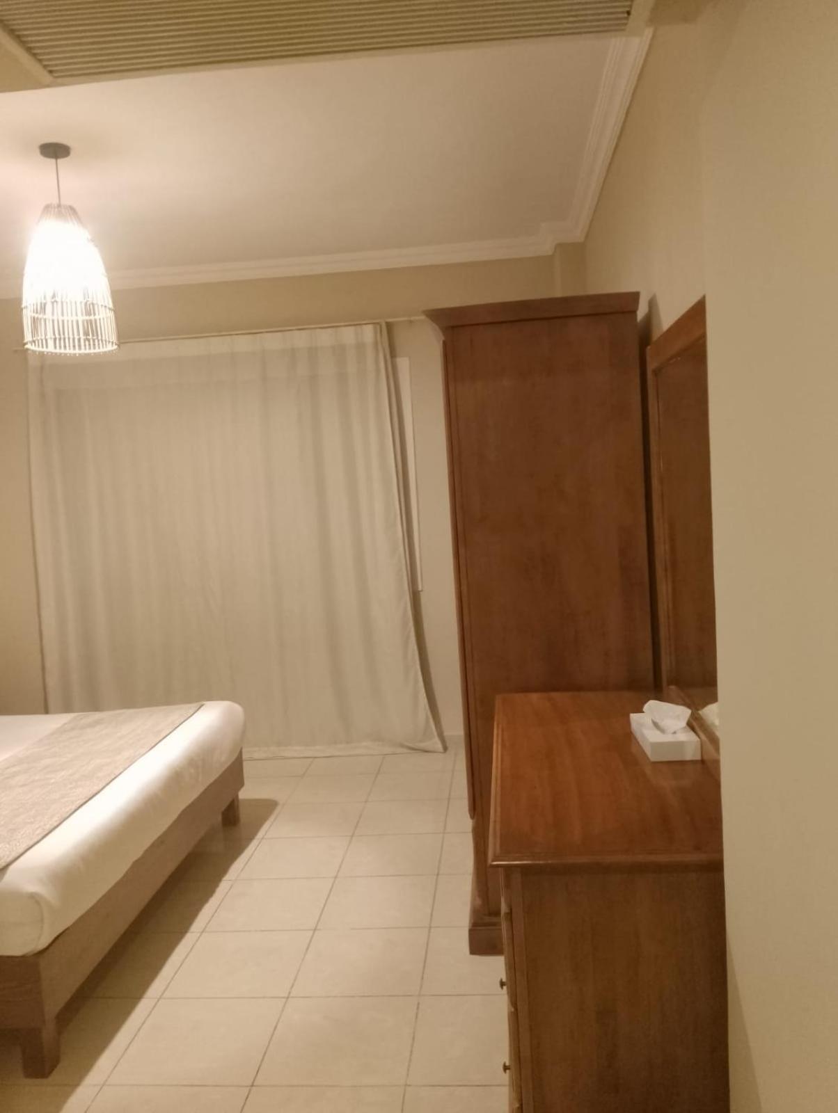 Paradise Hill Aparthotel