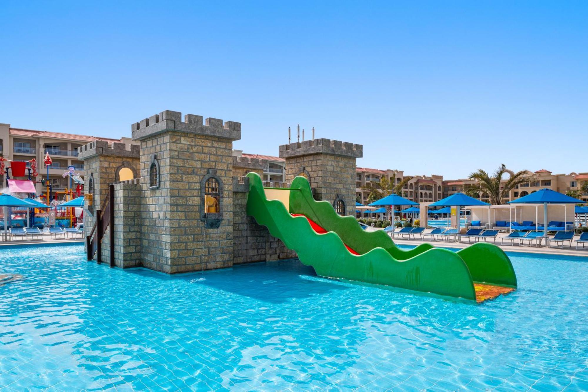 Resort Pickalbatros White - 5*