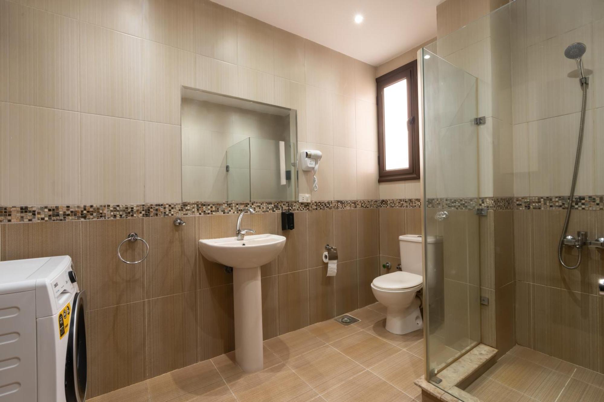 One Bedroom With Sea View In The Centre Apartment *