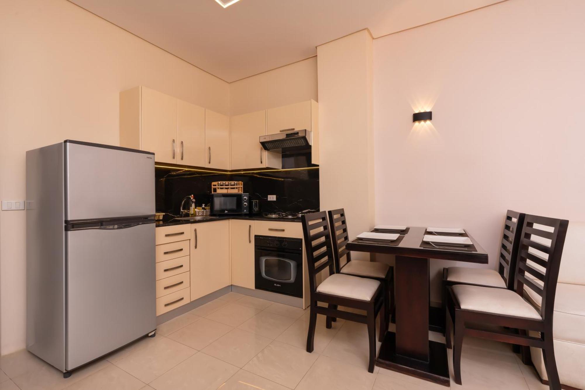 One Bedroom With Sea View In The Centre Apartment *