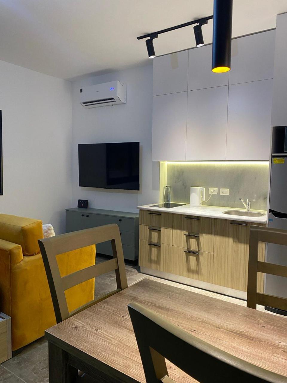 Aqva Infinity C102 Apartment