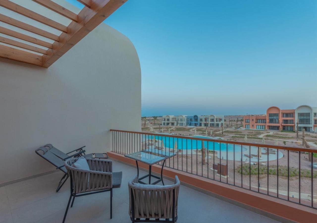 Sophisticated 1br Retreat In Kamaran El Gouna I Pool View And Access Apartment