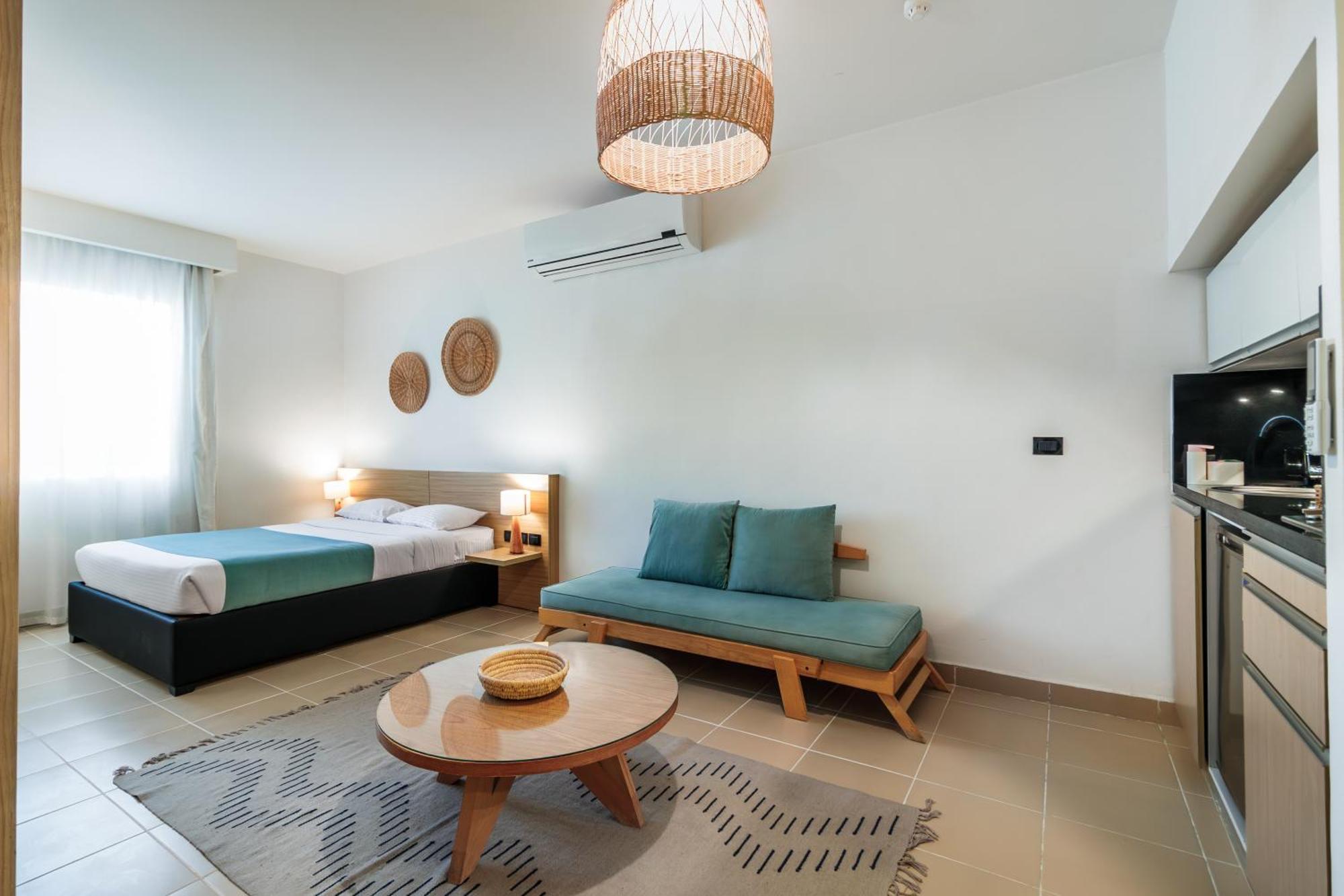 Redcon Aparthotel 3*