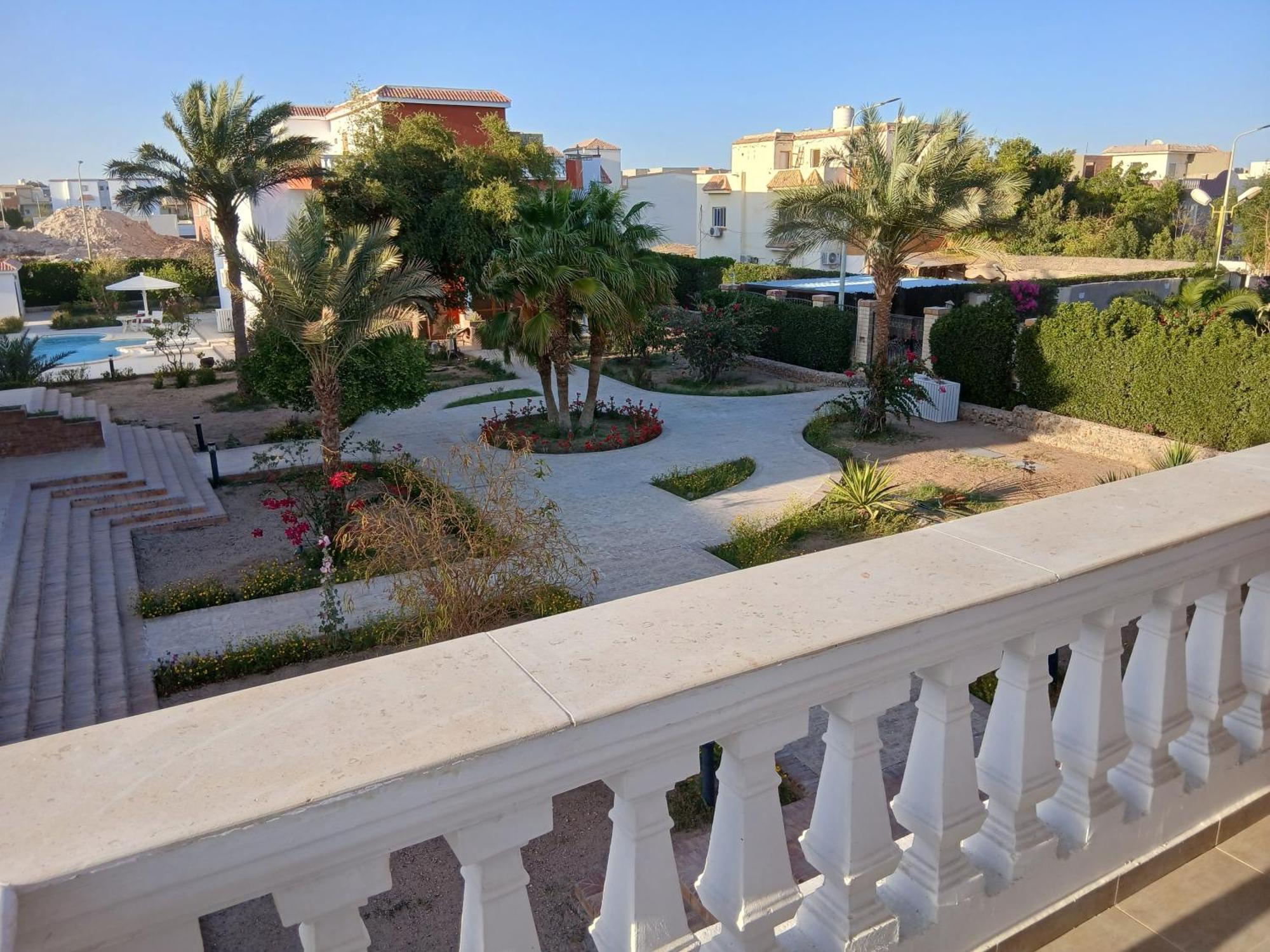 Yulla Villa