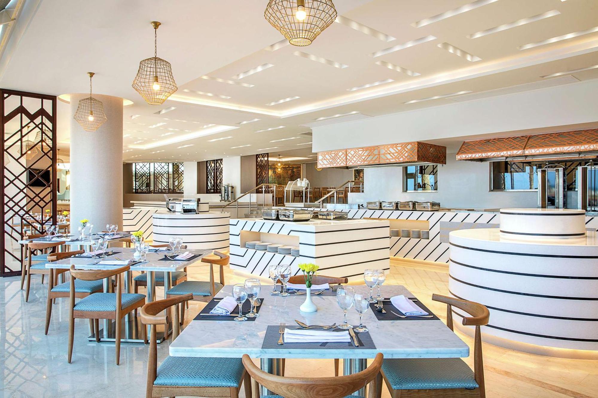 Resort Hilton Plaza 5*