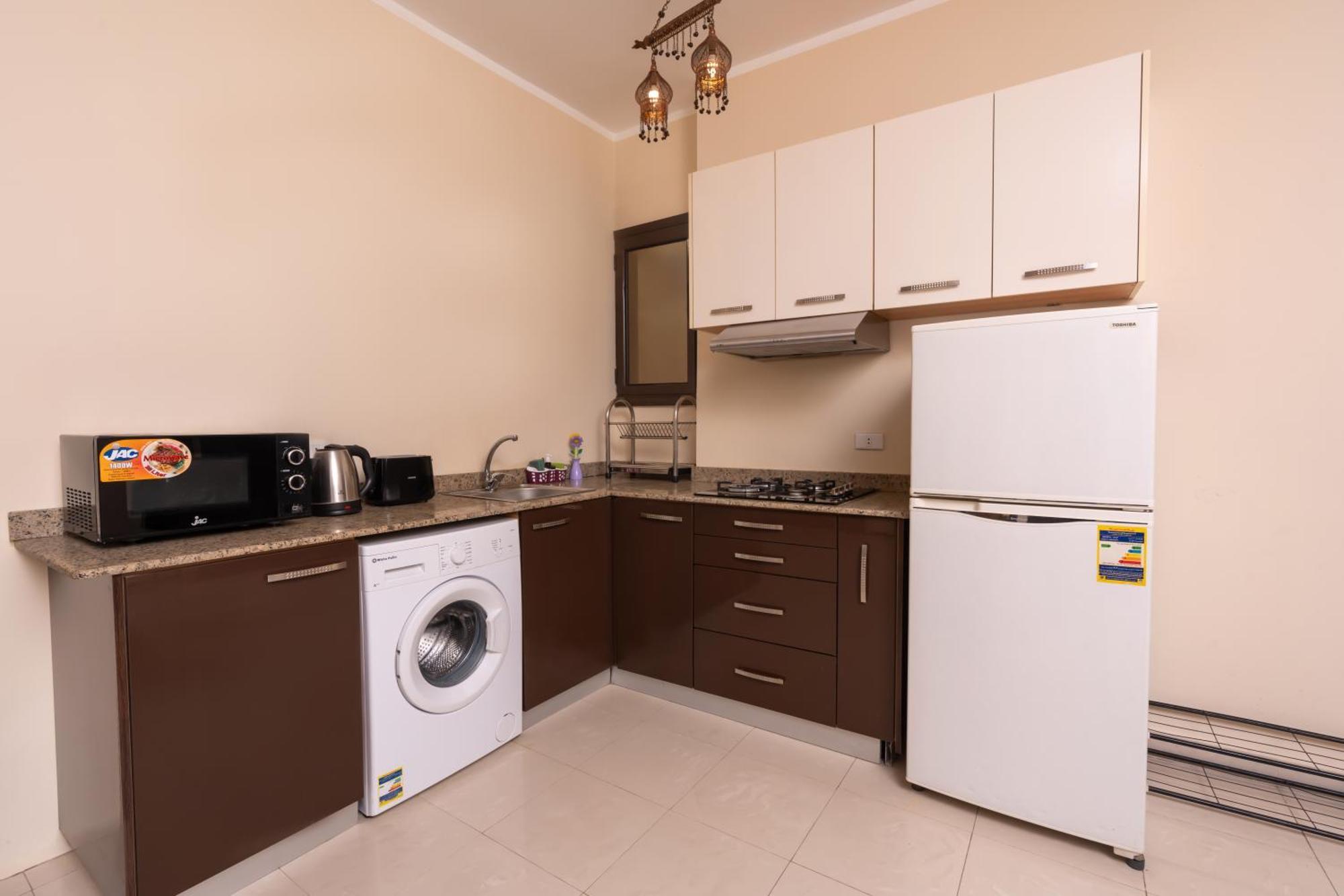 2bedrooms 53 *