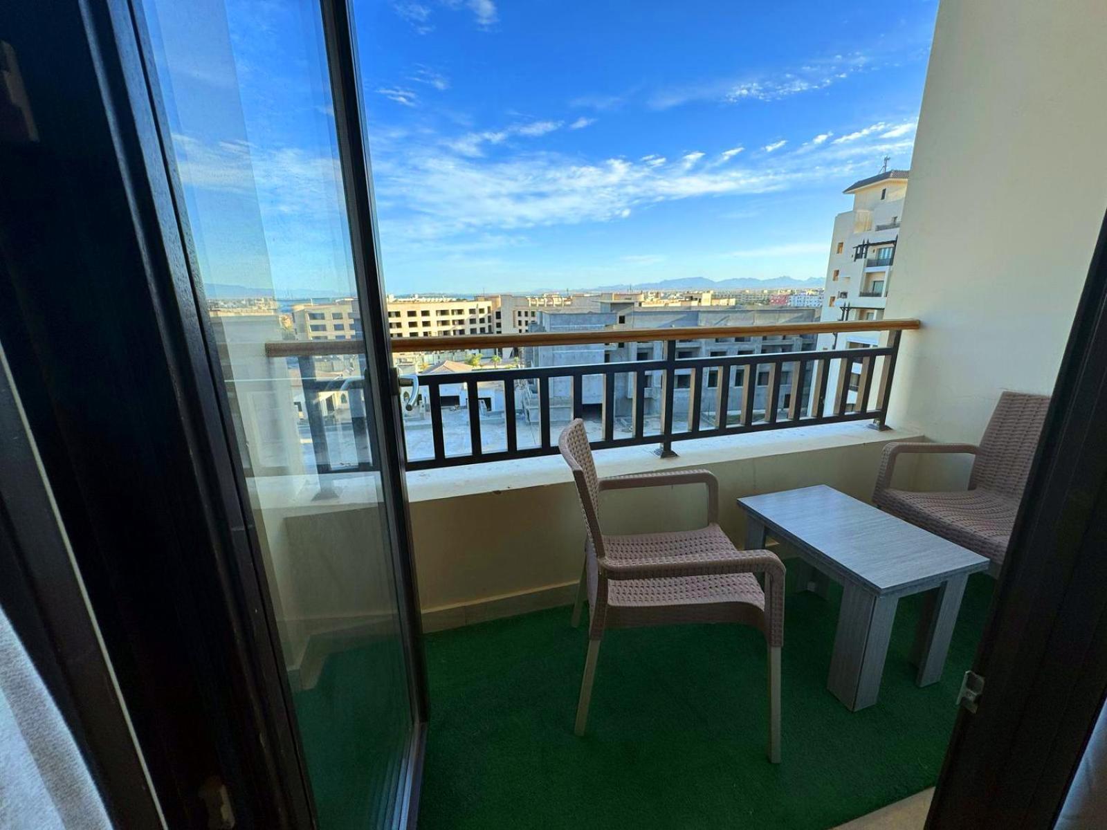 Sunrise Aldau Hieghts Apartamento