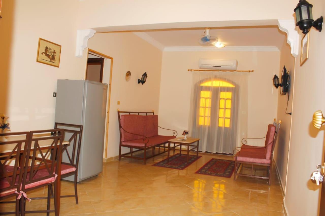 Apartment Spring House *