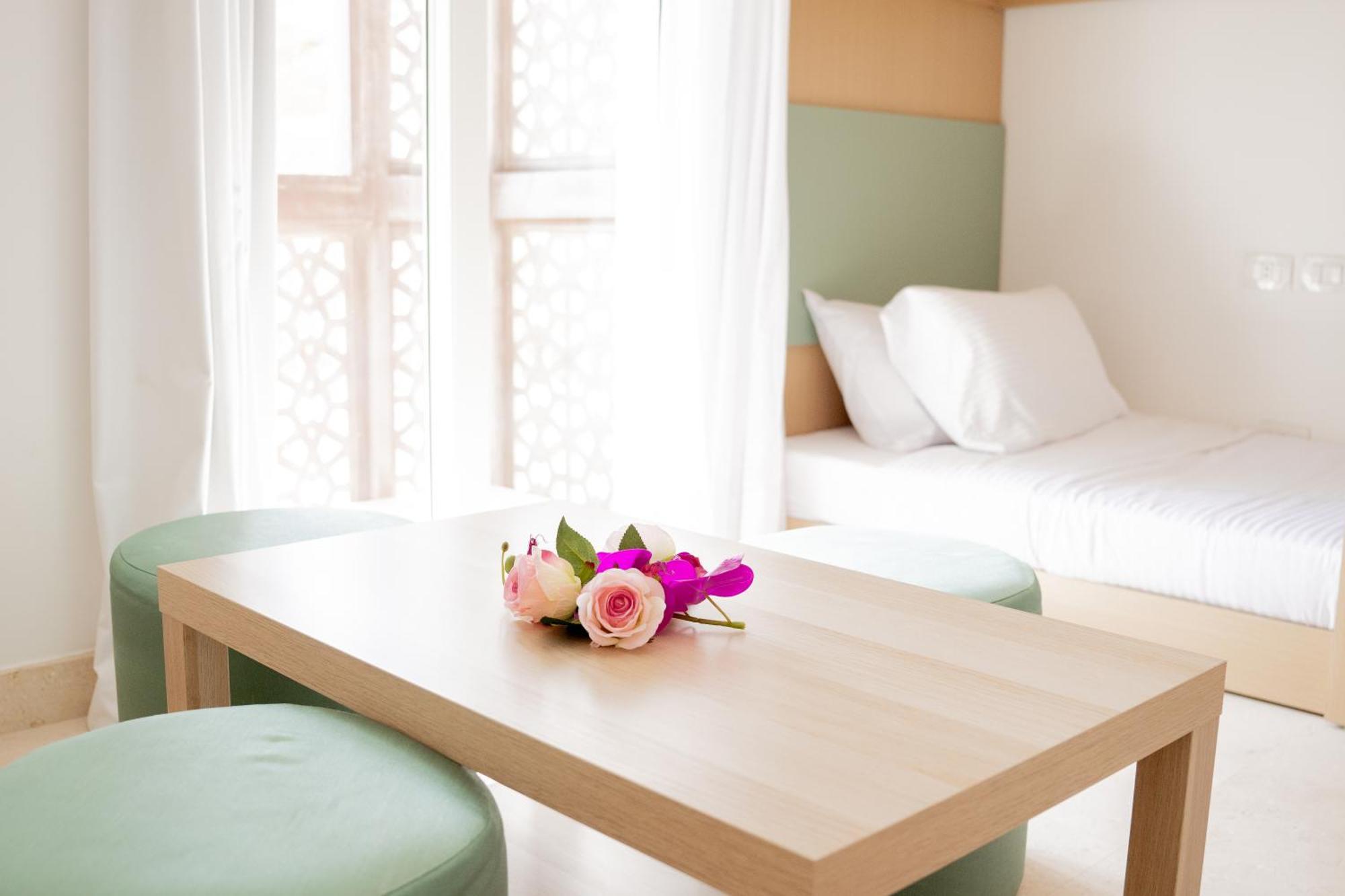 Nayah Stays, Amazing With Private Pool & 5 Master Hurghada