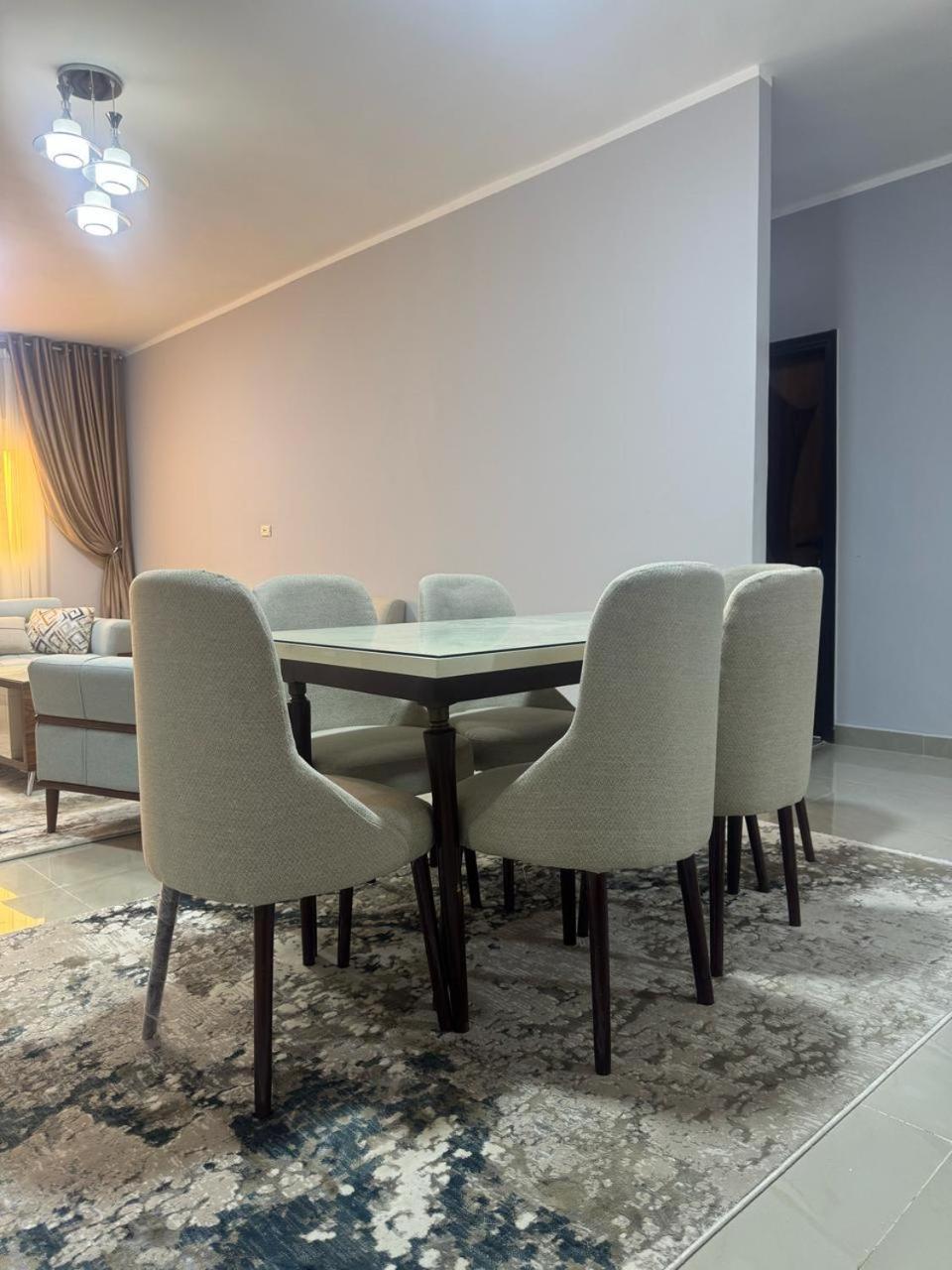 Inter Prime Apartment