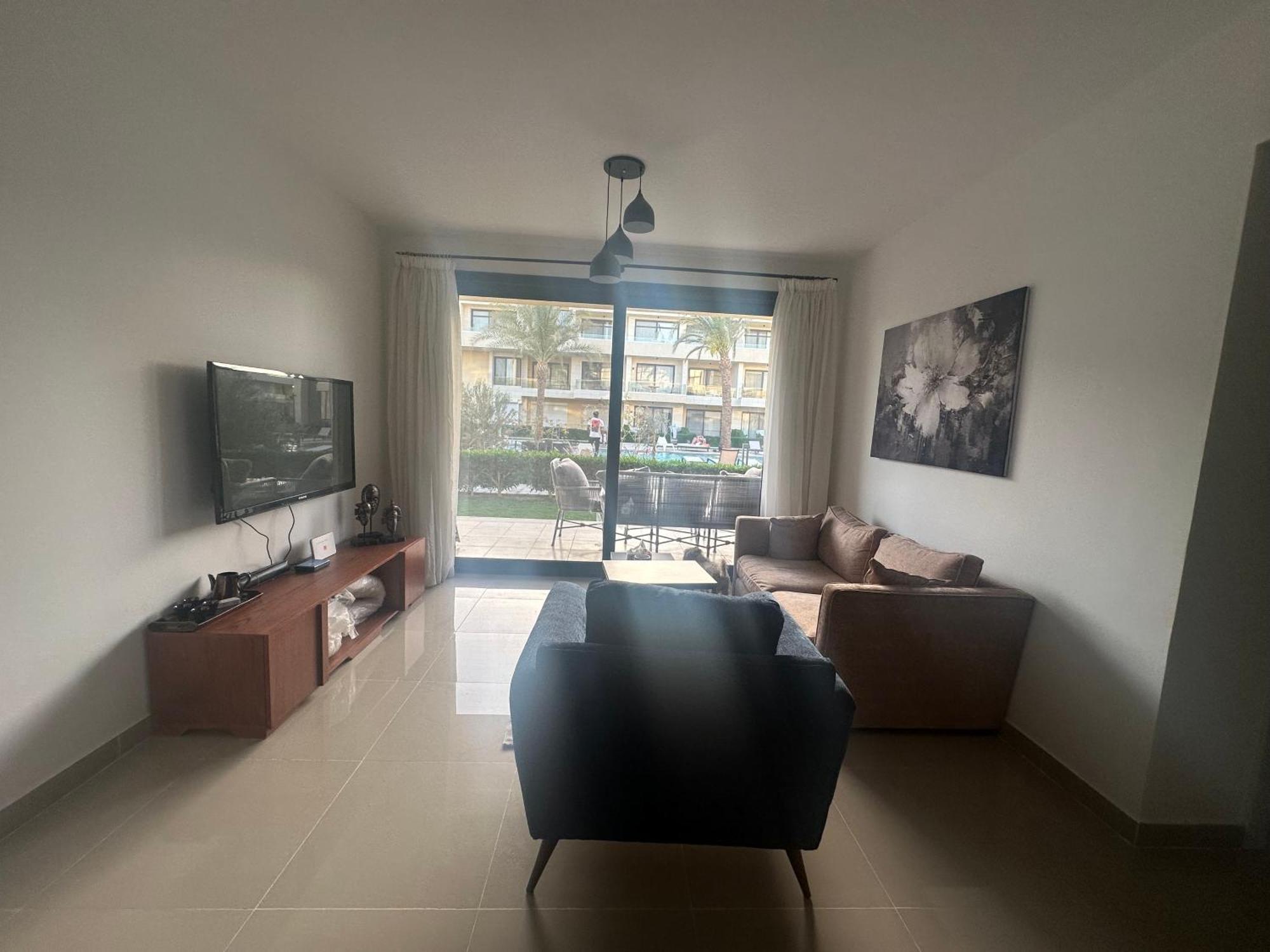 G Cribs 2br