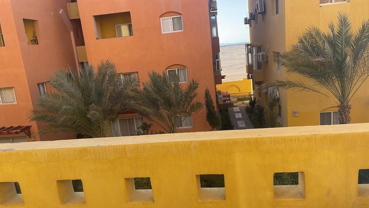 Apartment From Al Dora *