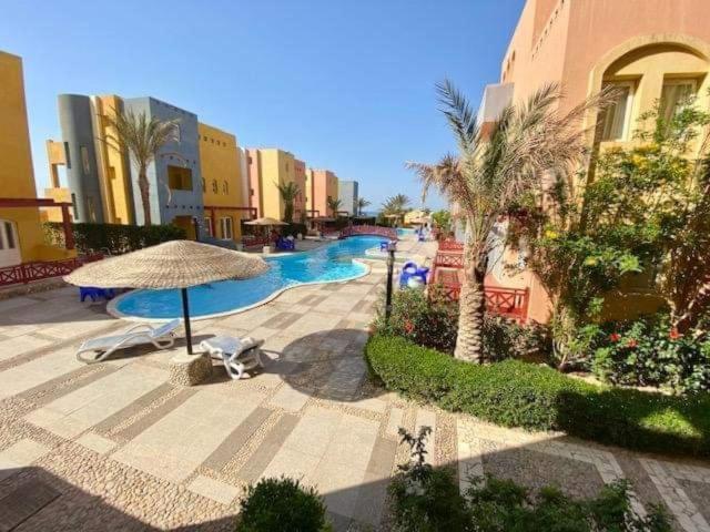 Apartment From Al Dora
