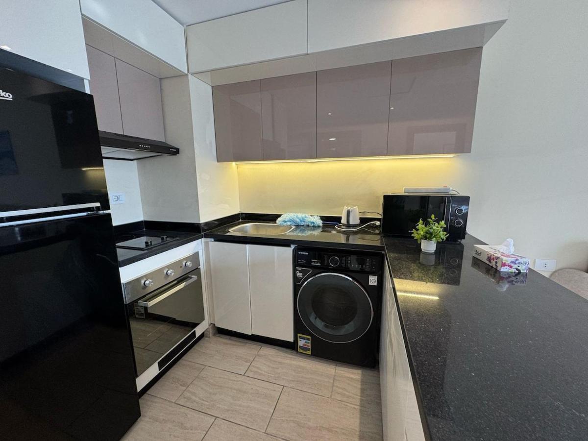 Apartment Paradise Aldau Heights One Bedroom In *