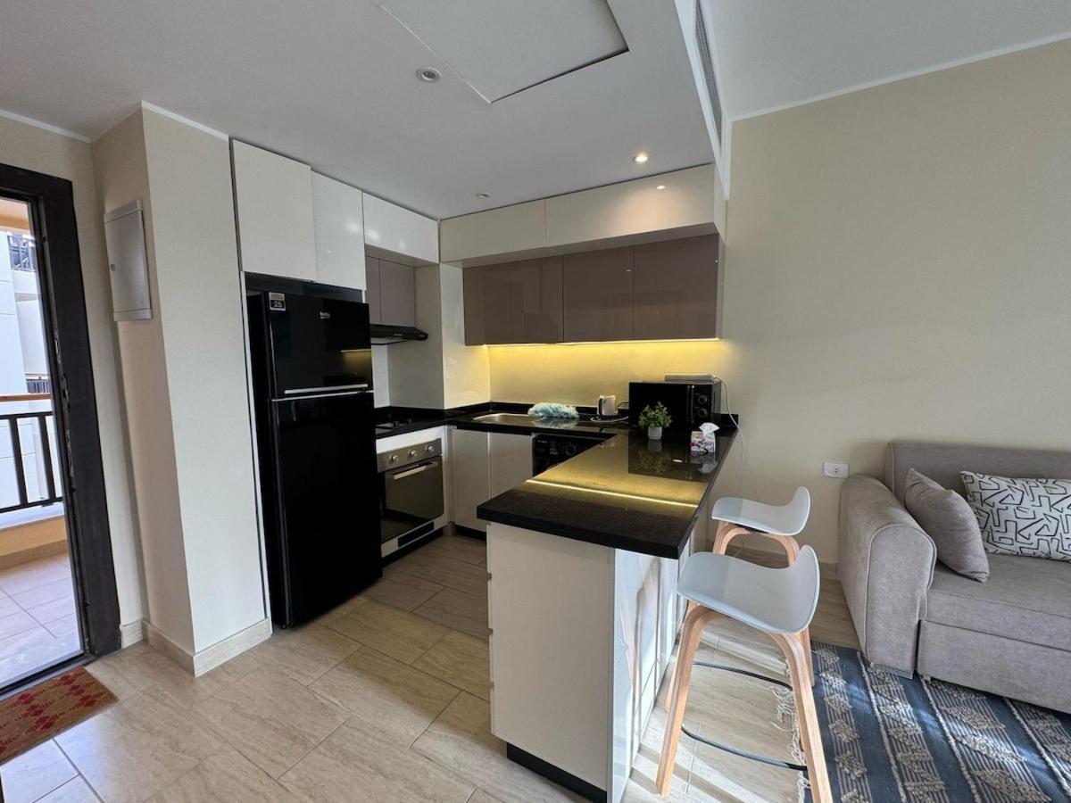 Paradise Aldau Heights One Bedroom In Apartment *