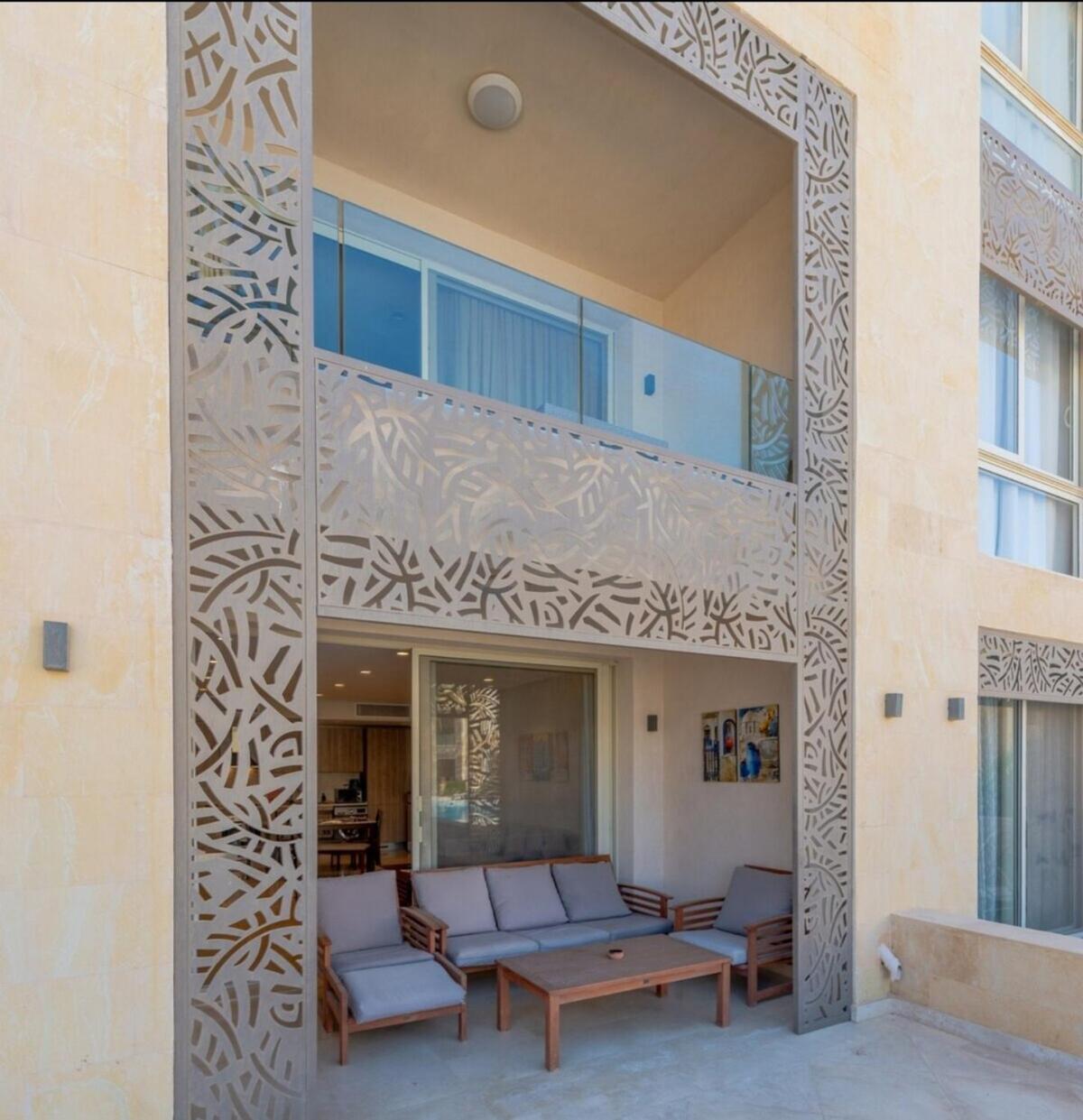 Mangroovy- 1br Gf Waterfront Glitzy Direct Pool Apartment