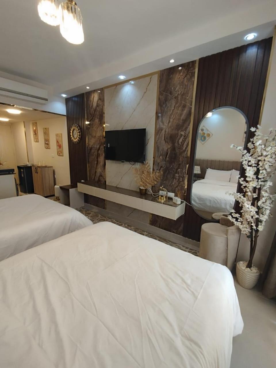 Florenza Khamsin 3*
