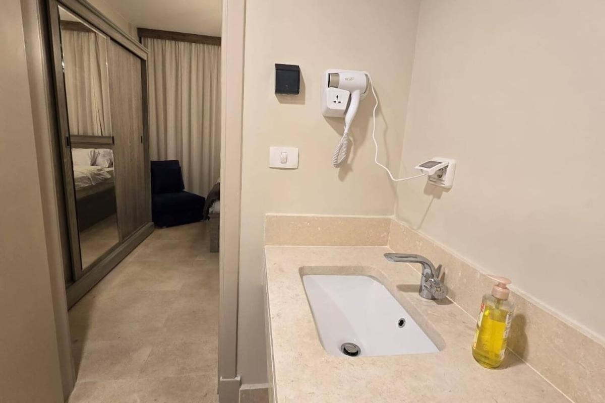 Mangroovy 1 Bedroom Ground Composure & Cool Hilton View *