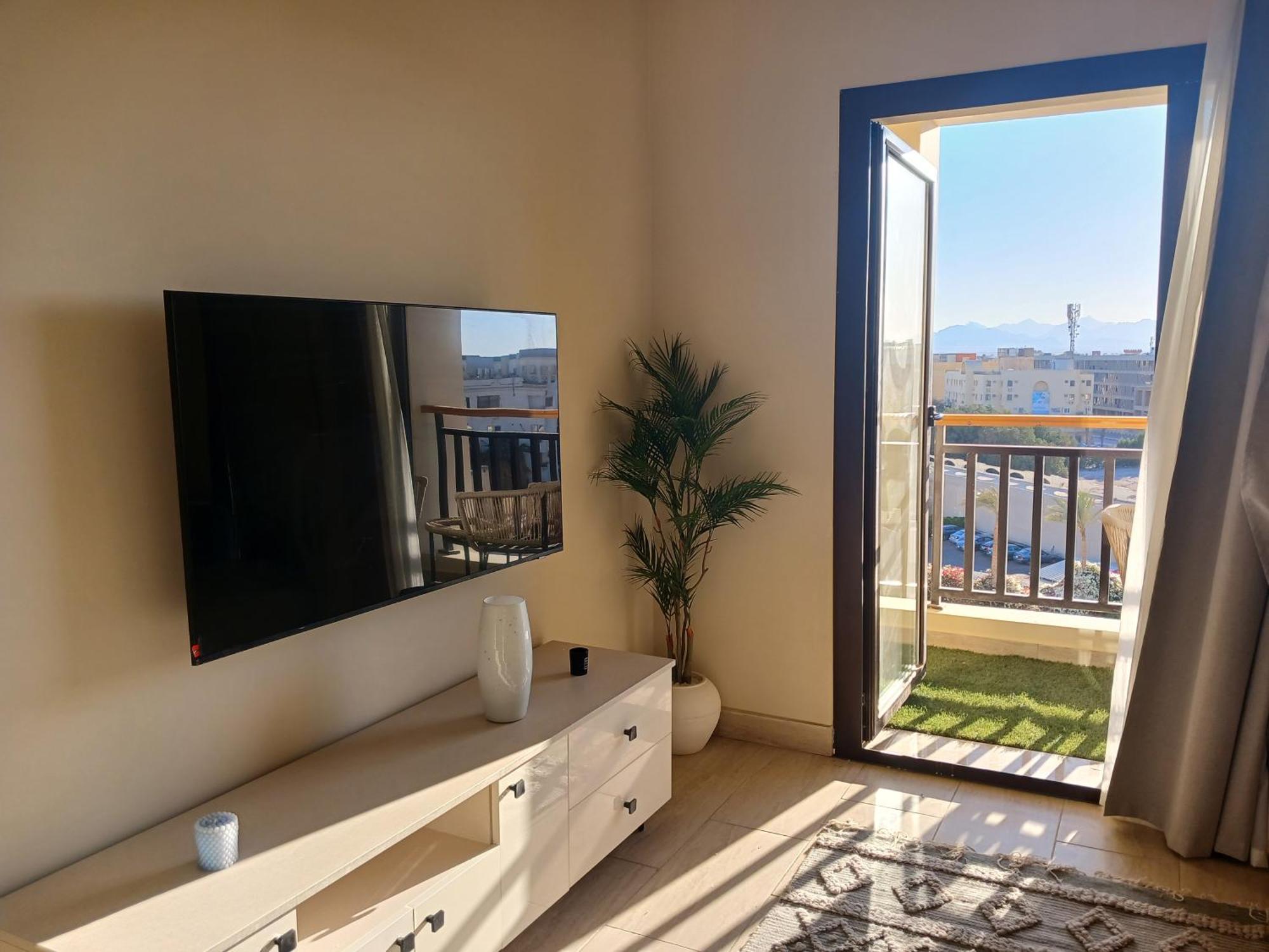 Paradise Aldau Heights One Bedroom In *