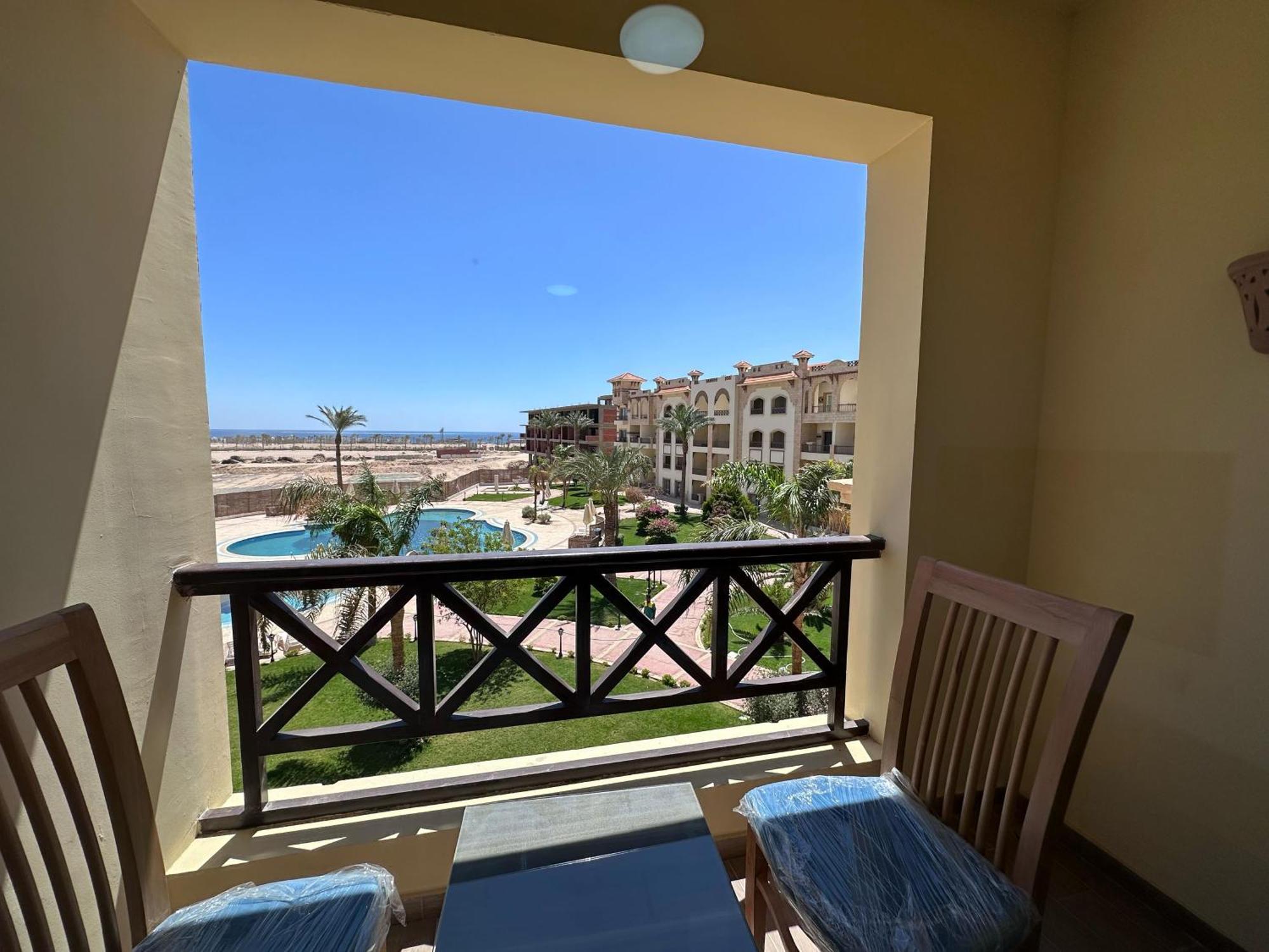 One Bedroom With Pool View C304-al Saraya Sahl Hasheesh By Peaks Apartment Hurghada