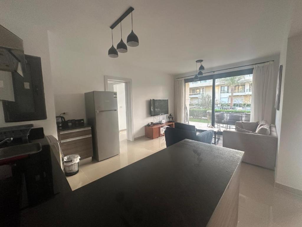 2 Bedrooms G Cribs Hurghada
