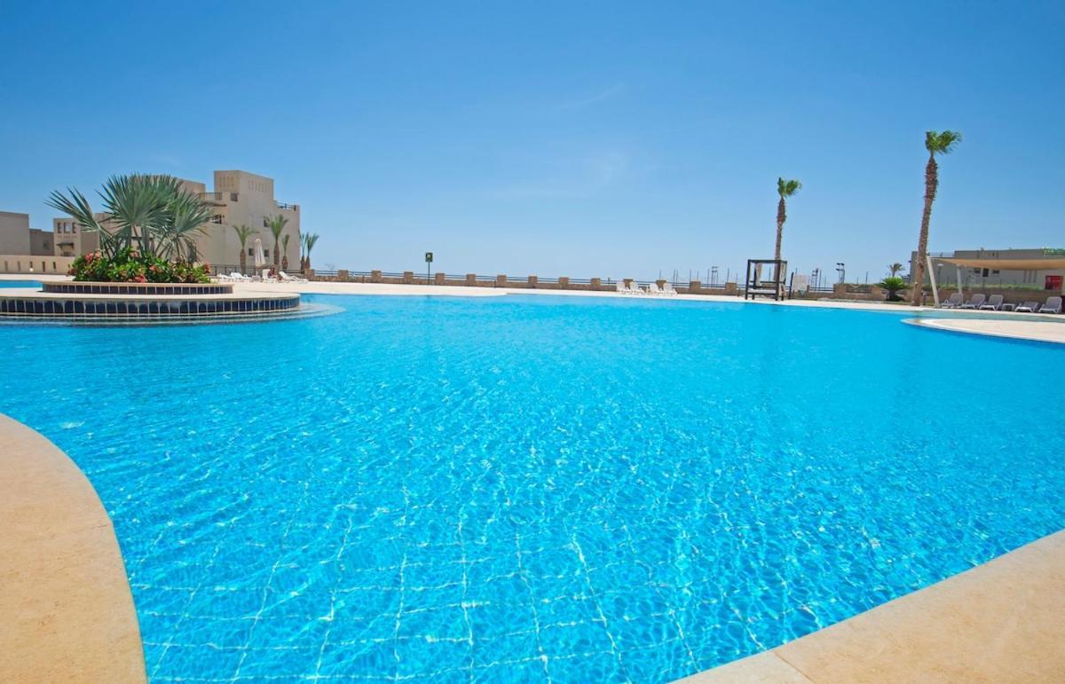 Outstanding One Bedroom Azzurra *