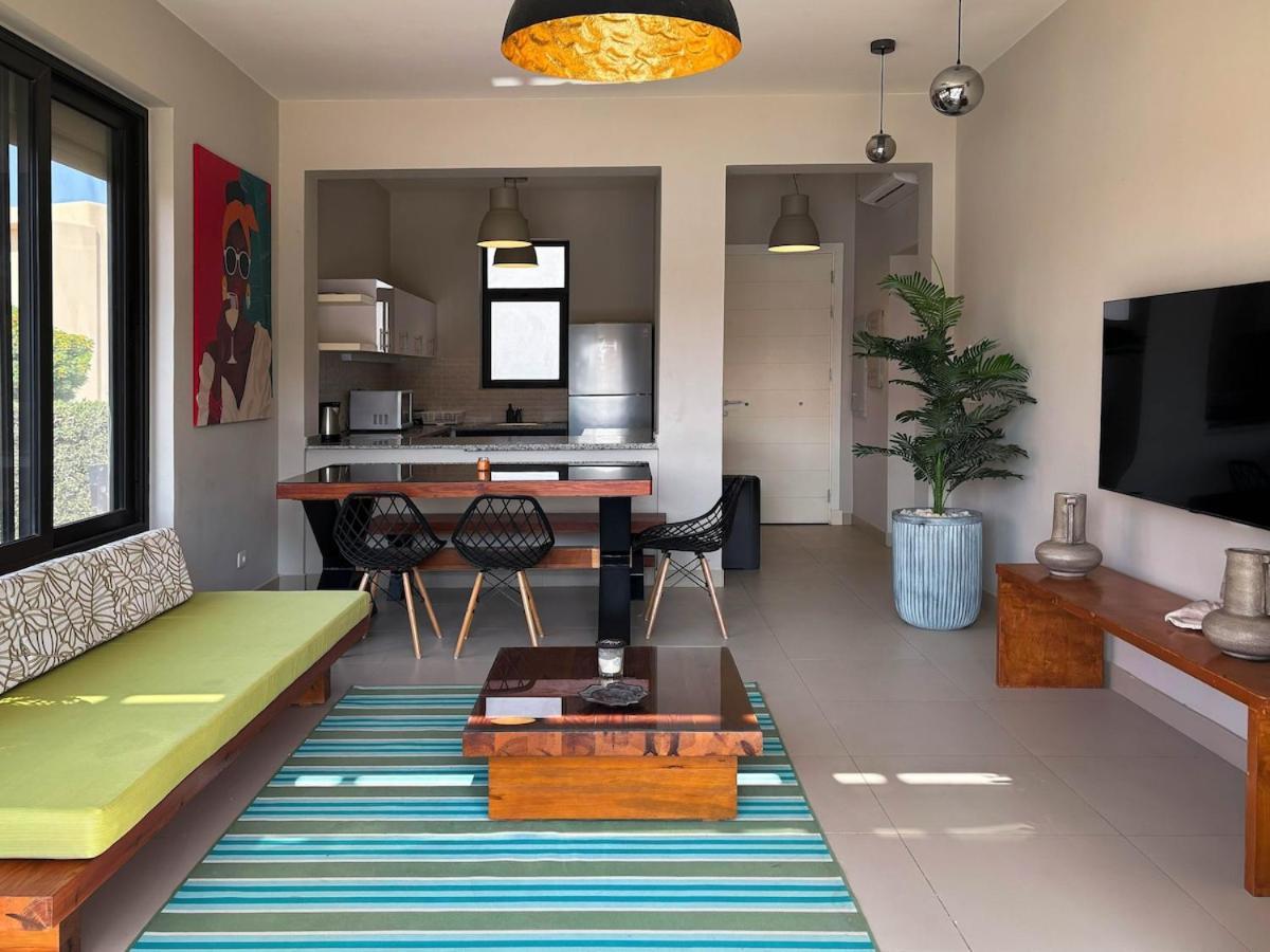 Villa Vibrant 3br - Free Pool & Lagoon Access At Elgouna