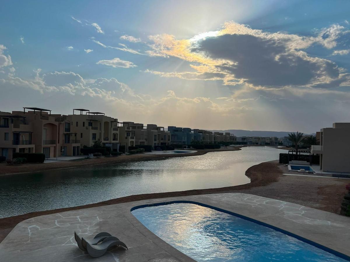 Vibrant 3br - Free Pool & Lagoon Access At Elgouna Villa *