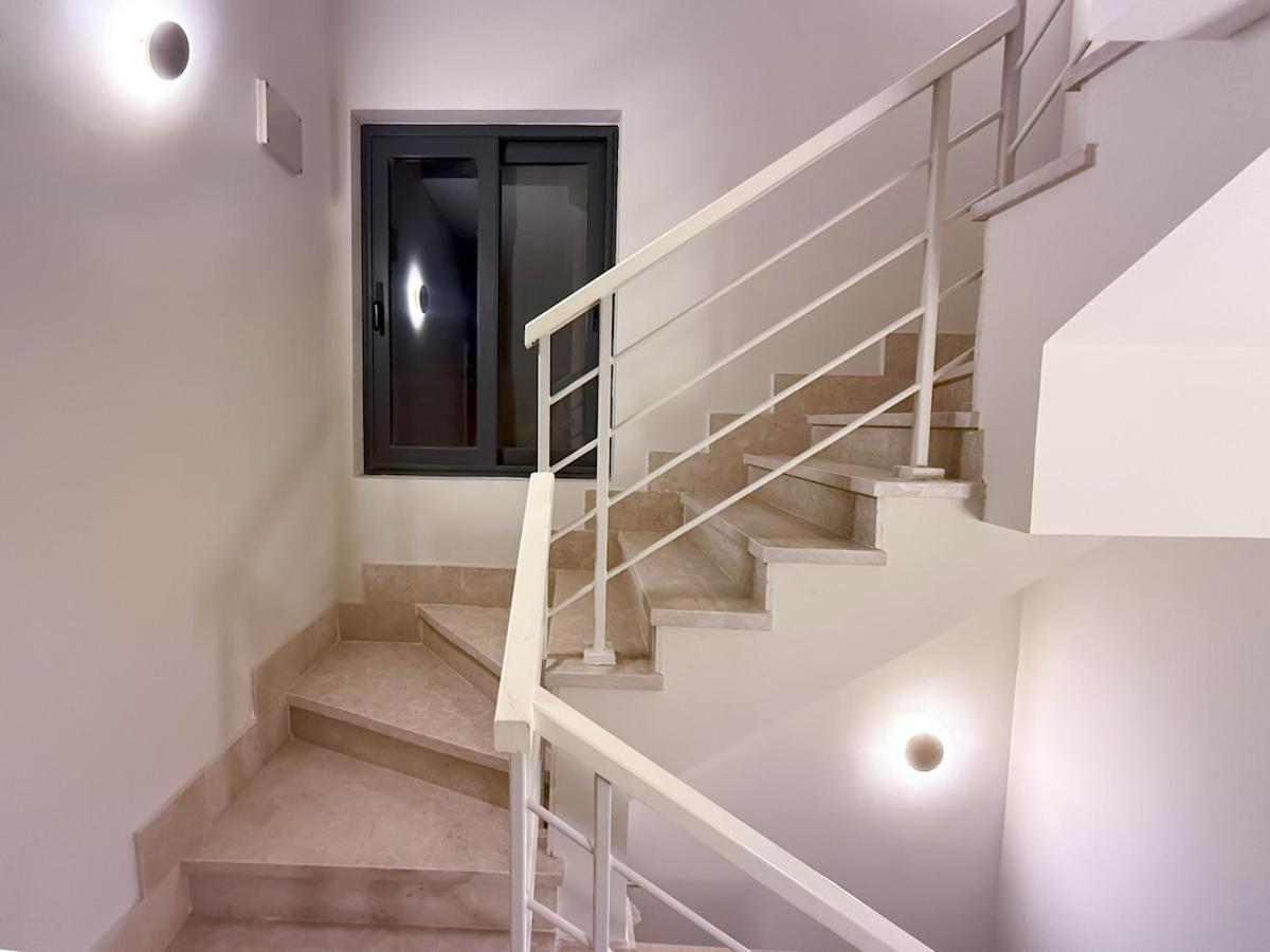 Villa Vibrant 3br - Free Pool & Lagoon Access At Elgouna