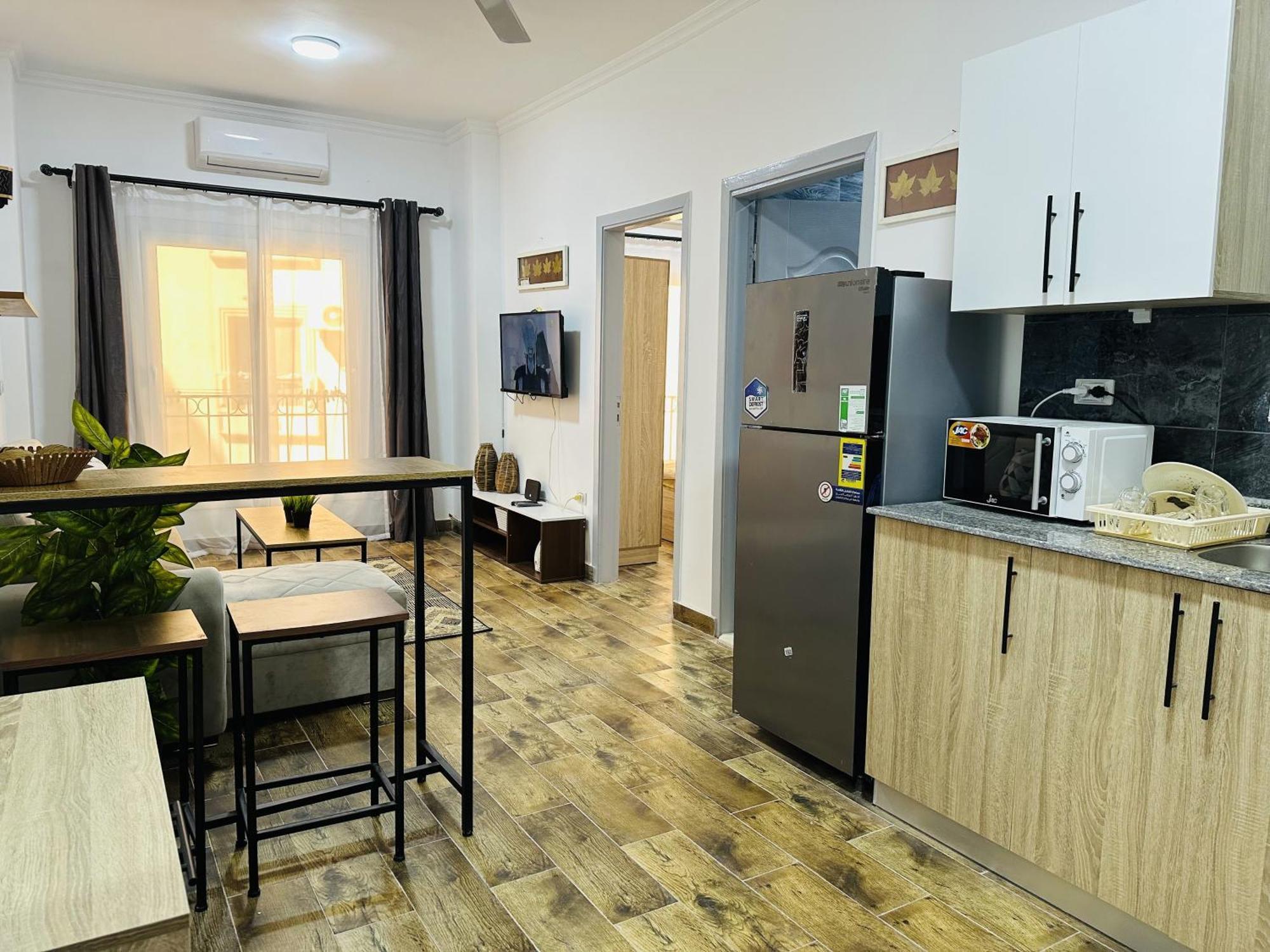 Apartment Cleopatra Style Center