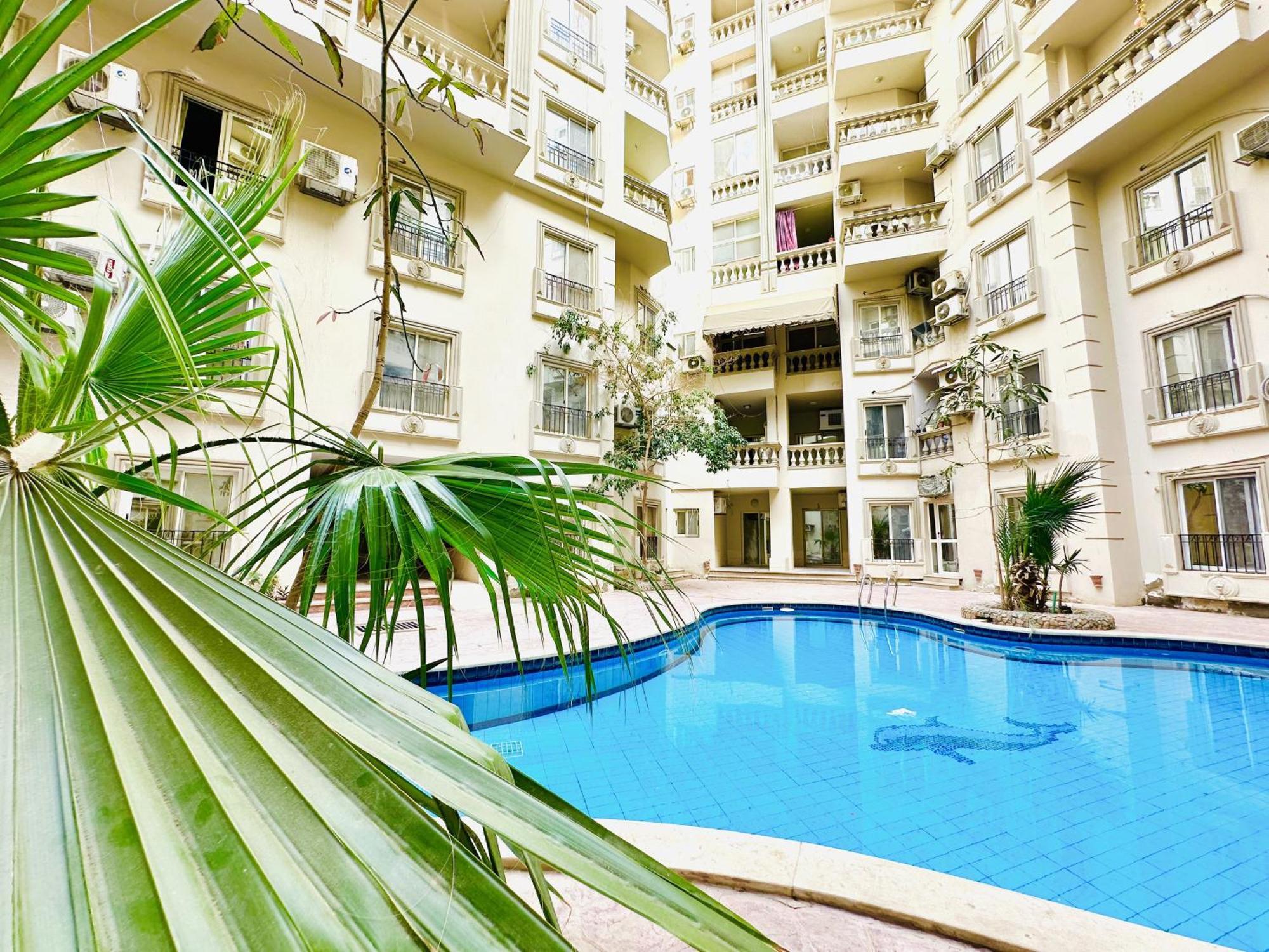 Apartment Cleopatra Style Center *